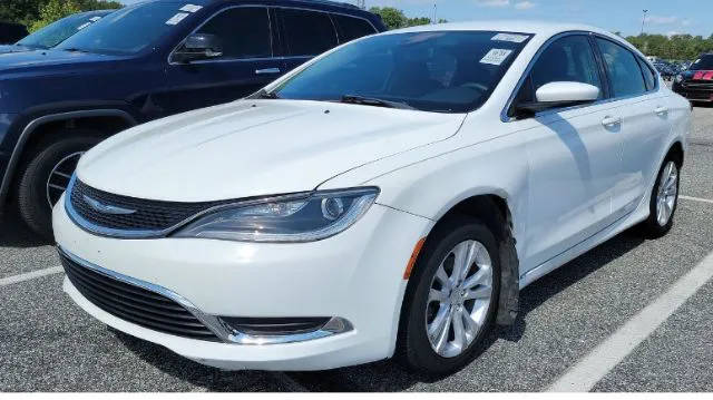 2015 Chrysler 200 Limited FWD photo