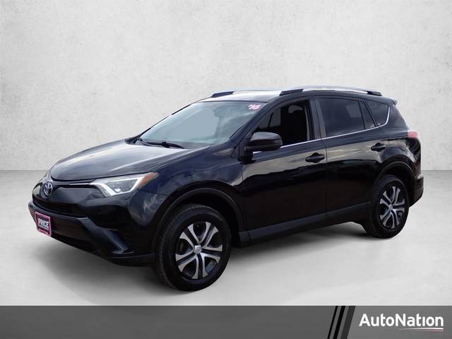 2016 Toyota RAV4 LE FWD photo