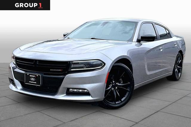2016 Dodge Charger SXT RWD photo