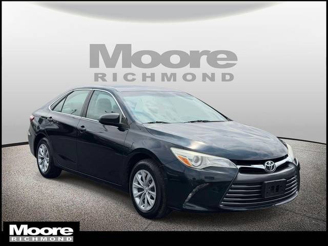 2015 Toyota Camry LE FWD photo