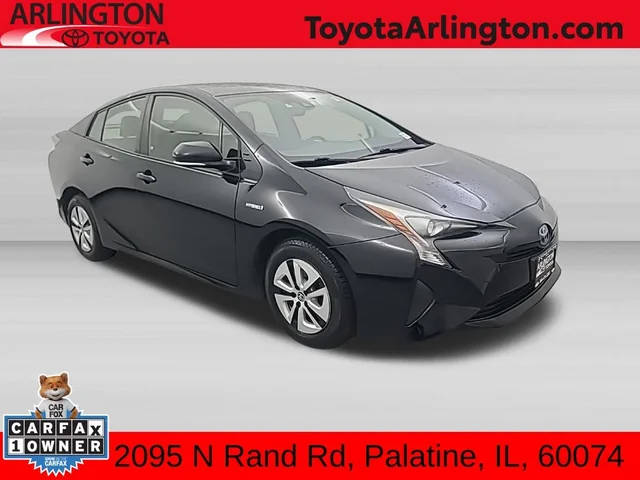 2016 Toyota Prius Three FWD photo