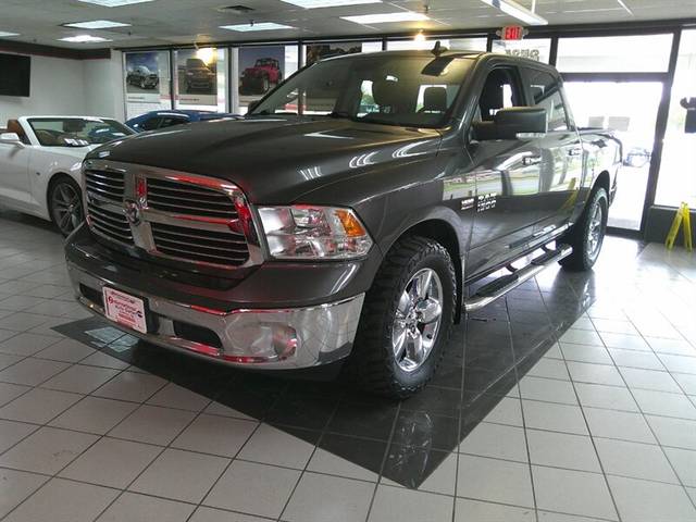 2016 Ram 1500 Big Horn 4WD photo