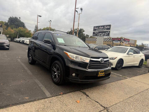 2016 Toyota Highlander XLE AWD photo