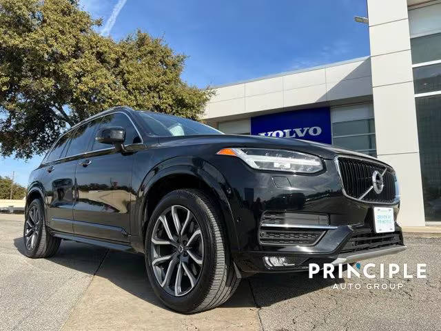 2016 Volvo XC90 T6 Momentum AWD photo