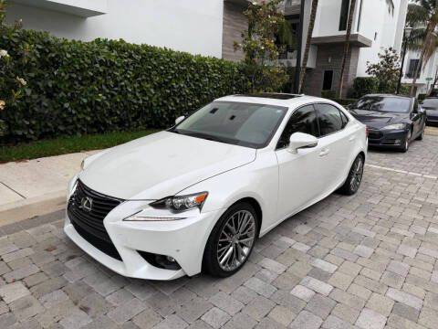 2016 Lexus IS RWD photo