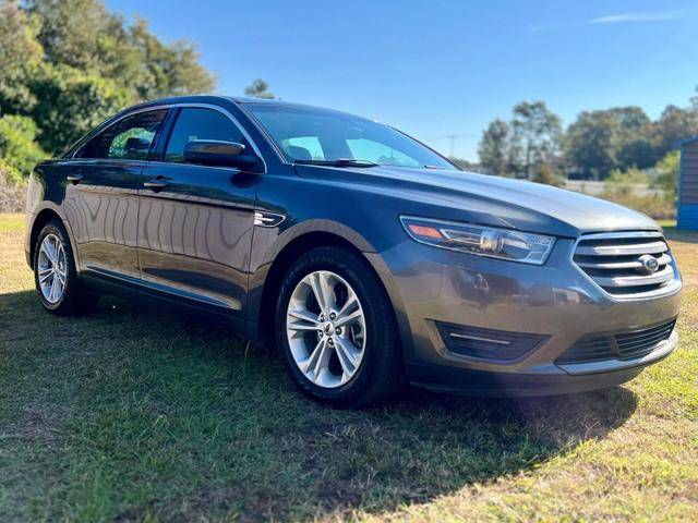 2016 Ford Taurus SEL FWD photo