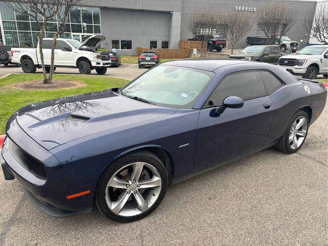 2015 Dodge Challenger R/T RWD photo