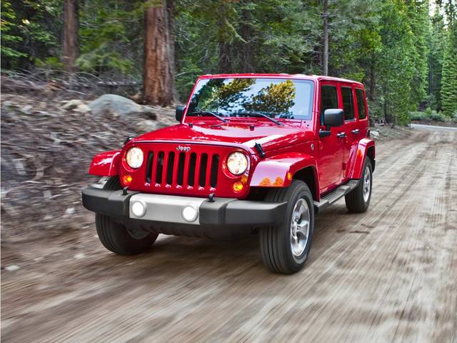 2016 Jeep Wrangler Unlimited Sahara 4WD photo
