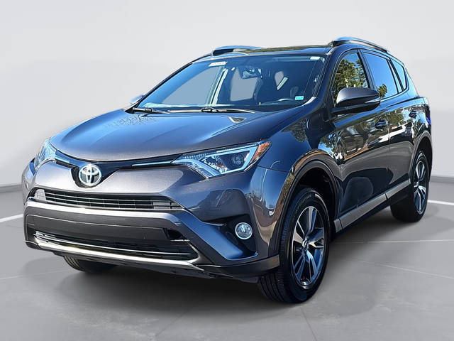 2016 Toyota RAV4 XLE FWD photo