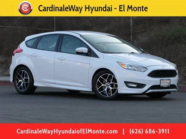 2016 Ford Focus SE FWD photo