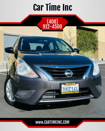 2015 Nissan Versa SV FWD photo