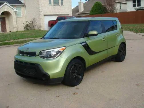 2016 Kia Soul Base FWD photo