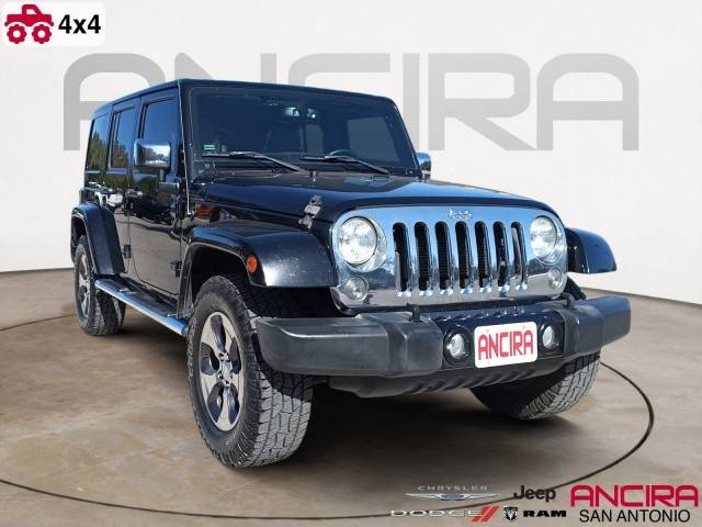 2016 Jeep Wrangler Unlimited Sahara 4WD photo