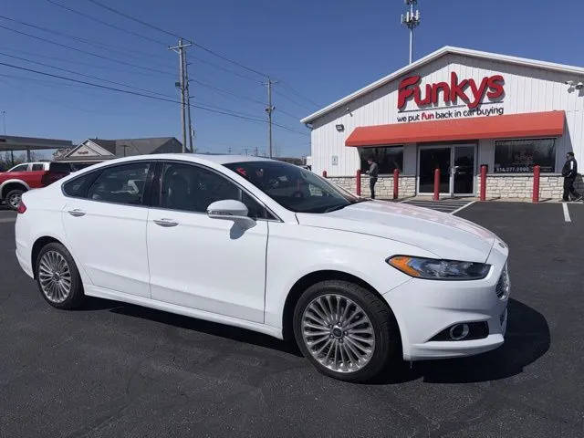 2016 Ford Fusion Titanium FWD photo