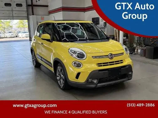 2016 FIAT 500L Trekking FWD photo