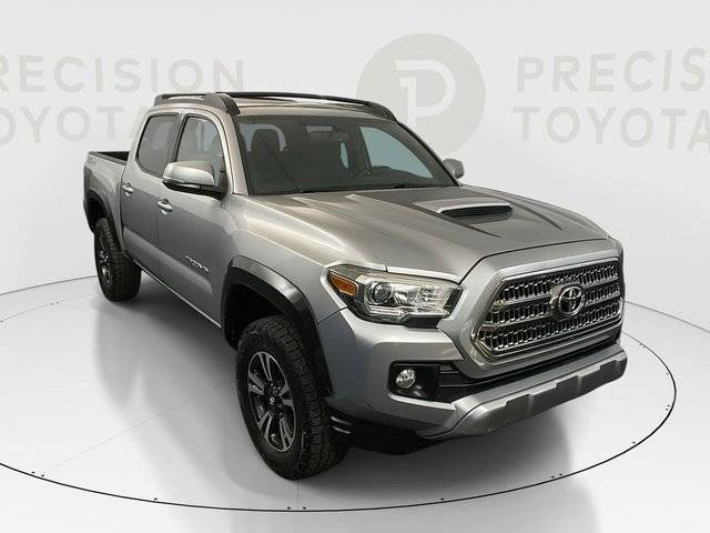 2016 Toyota Tacoma TRD Sport RWD photo