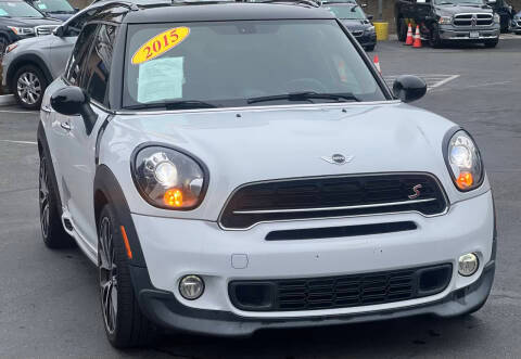 2015 MINI Countryman S FWD photo