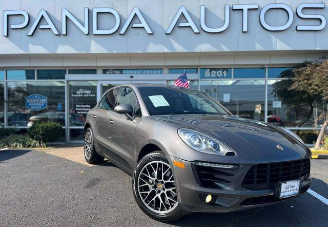 2016 Porsche Macan S AWD photo