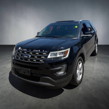 2016 Ford Explorer XLT 4WD photo
