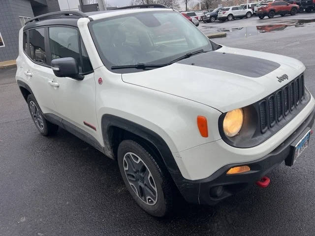 2016 Jeep Renegade Trailhawk 4WD photo