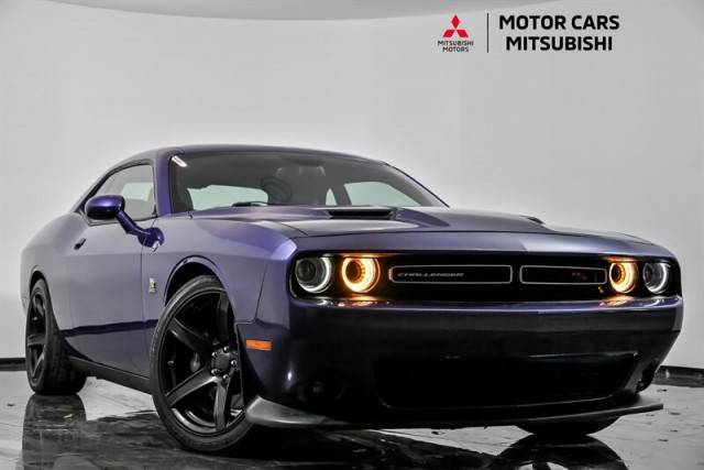 2016 Dodge Challenger R/T Scat Pack RWD photo