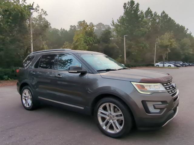 2016 Ford Explorer XLT FWD photo