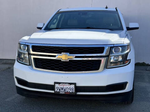 2015 Chevrolet Suburban LT RWD photo