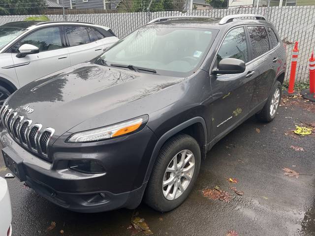 2016 Jeep Cherokee Latitude 4WD photo