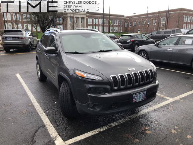 2016 Jeep Cherokee Latitude 4WD photo