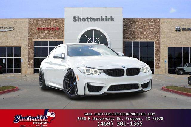 2016 BMW M4  RWD photo