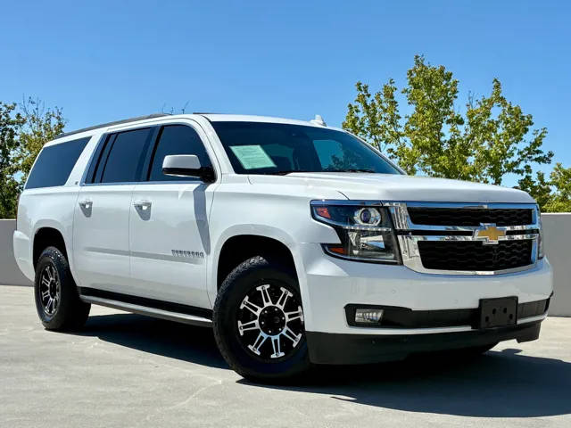 2015 Chevrolet Suburban LT 4WD photo