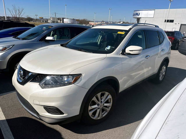 2016 Nissan Rogue SV FWD photo