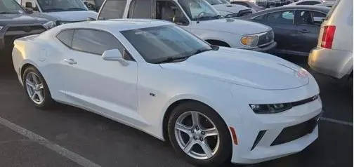 2016 Chevrolet Camaro 1LT RWD photo