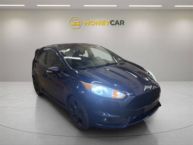 2016 Ford Fiesta ST FWD photo