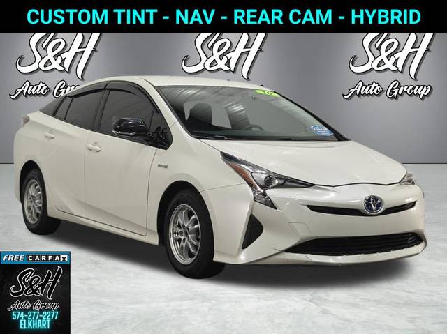 2016 Toyota Prius Three FWD photo