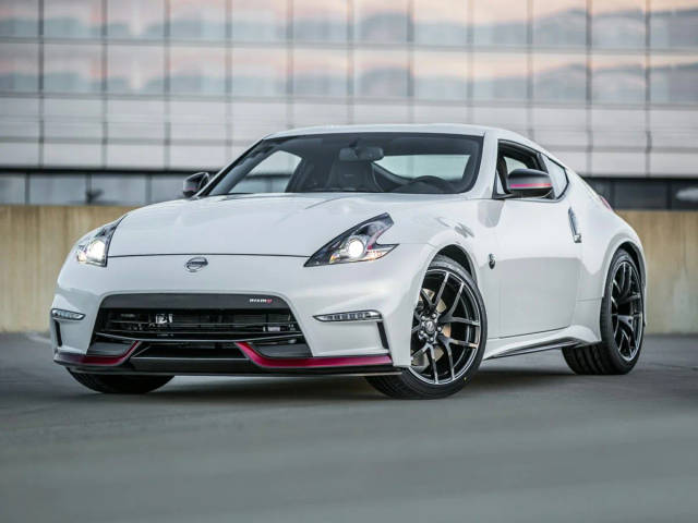 2016 Nissan 370Z NISMO Tech RWD photo