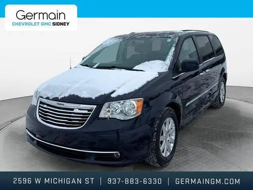 2015 Chrysler Town and Country Touring FWD photo