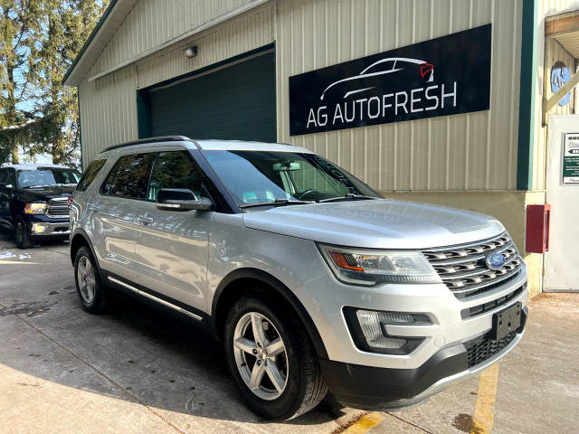 2016 Ford Explorer XLT 4WD photo
