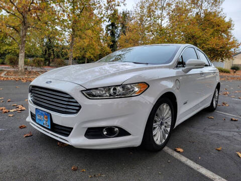 2016 Ford Fusion Energi SE Luxury FWD photo