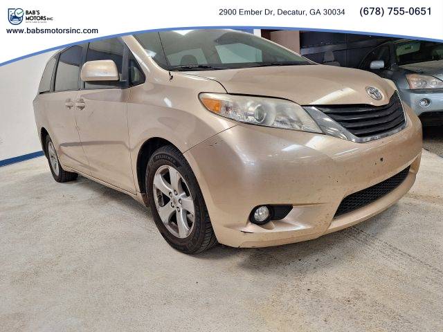 2016 Toyota Sienna L FWD photo