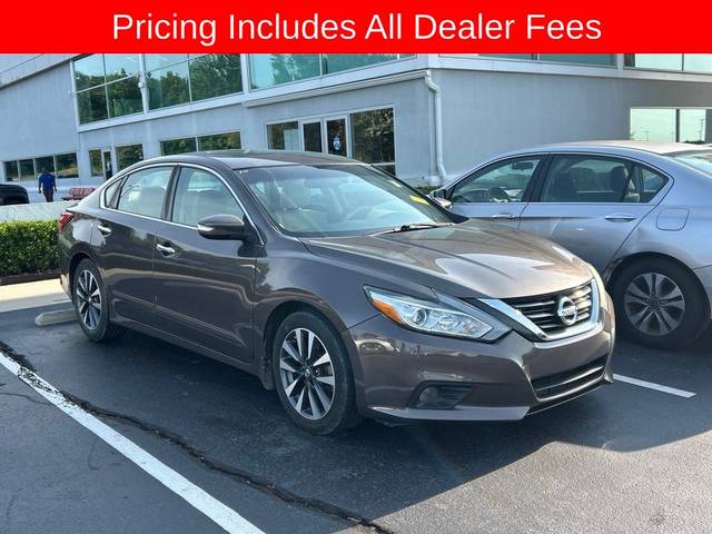 2016 Nissan Altima 2.5 SV FWD photo