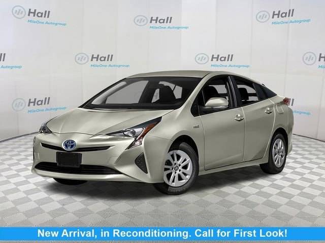 2016 Toyota Prius Three FWD photo