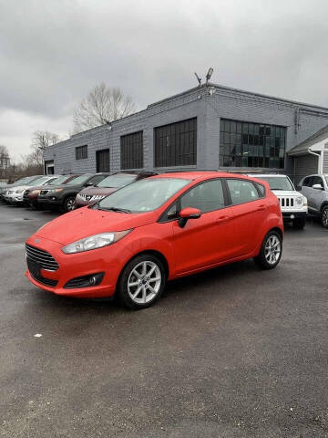 2015 Ford Fiesta SE FWD photo
