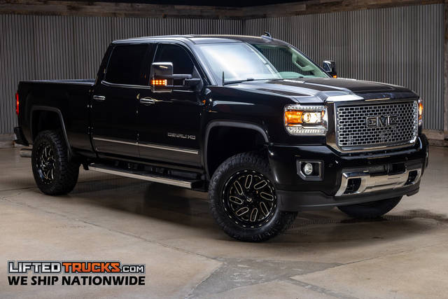 2016 GMC Sierra 2500HD Denali 4WD photo