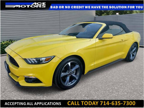 2015 Ford Mustang V6 RWD photo