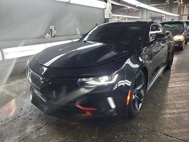 2016 Chevrolet Camaro 2LT RWD photo