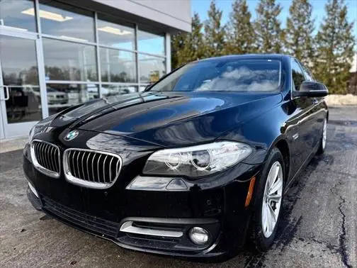 2016 BMW 5 Series 528i xDrive AWD photo