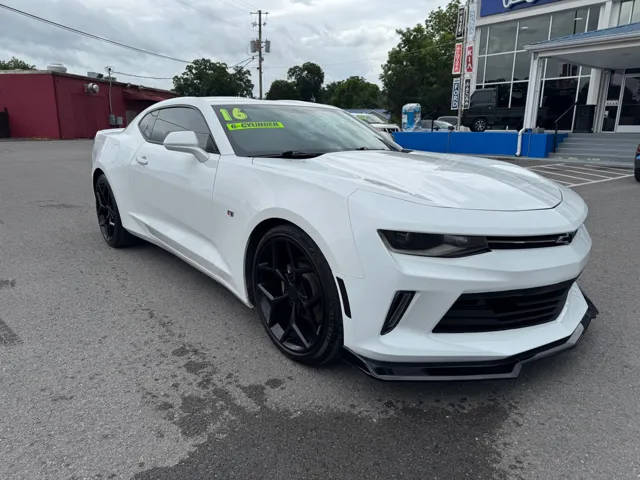 2016 Chevrolet Camaro 1LT RWD photo