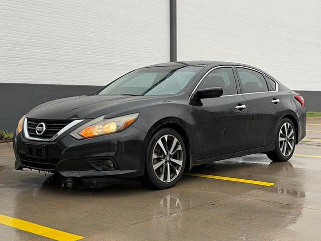 2016 Nissan Altima 2.5 SR FWD photo