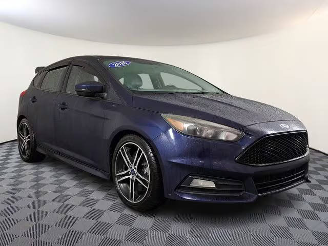 2016 Ford Focus ST FWD photo